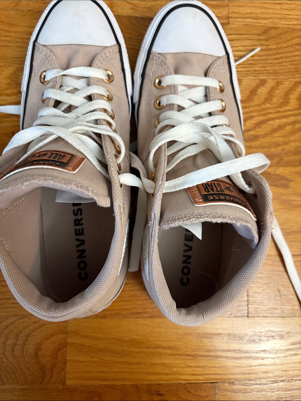 Pink converse - Picture 4 of 7